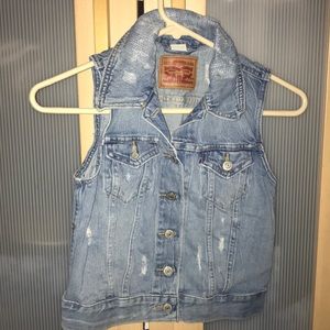 Levi - Jean vest with pattern on back - Size XS